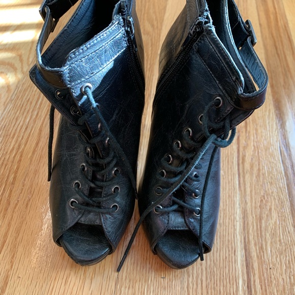 Black booties - Picture 4 of 4